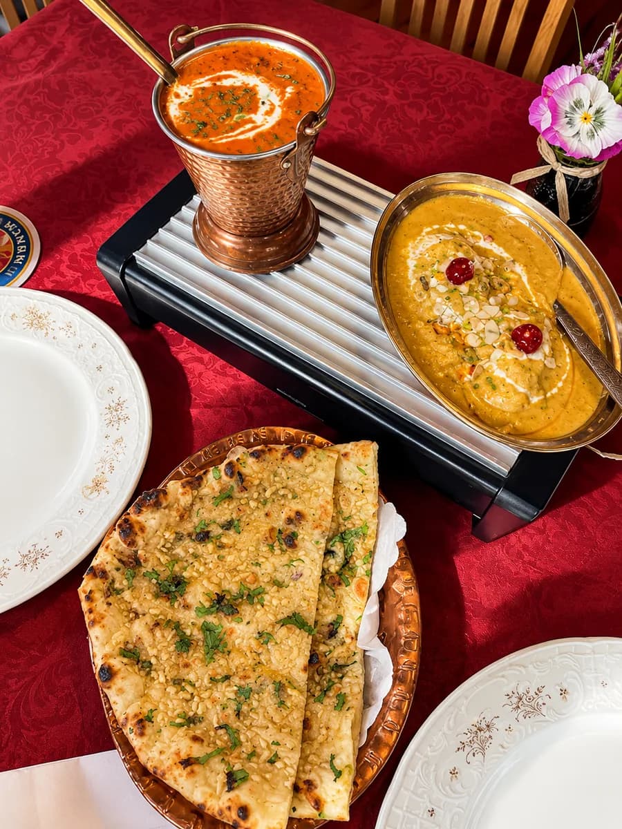 Curry & Naan